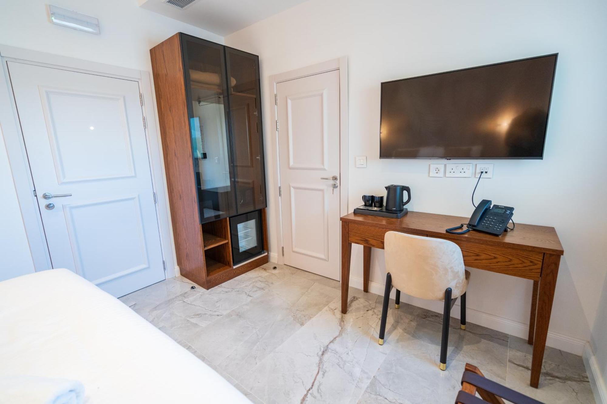 L-Eremita Boutique Hotel Qala Eksteriør billede